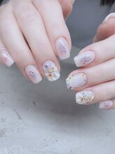 ティディーネスト(Tidynest)/押し花ネイル