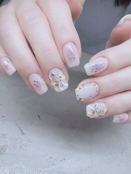 ティディーネスト(Tidynest)/押し花ネイル