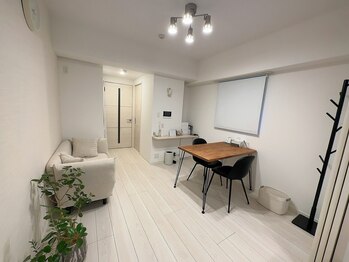 セオリー(Theory)の写真/《都度払いOK》気になる箇所だけ照射可能★全身にハードルが高い方もまずはパーツ脱毛からお試しください◇