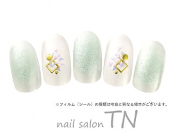 ティーエヌ TSUTAYA三島店/6月季節の定額4900円コ―ス3