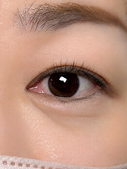 シエル(Ciel)の写真/盛る時代から、似合わせる時代へ。大人のための上質なアイデザイン。