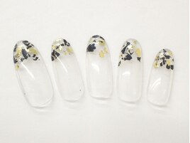 ブラック　ゴールド　箔ネイル