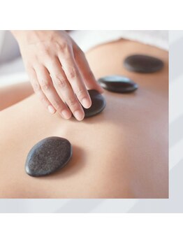 蓮香(HASUKA)/温めてほぐすホットストーン