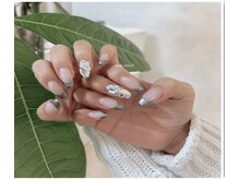 ロアネイル(Loa nail)の雰囲気（バーチャルフレンチ埋め尽くしnail）