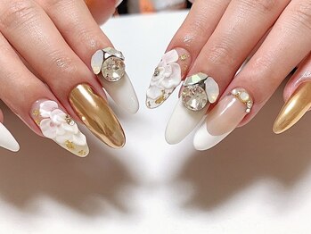 ルルネイル(Lulu Nail)の写真/爪が短い方、爪が折れてしまった方にもお勧め♪長さ出しで指先を綺麗に魅せる技術で、美しい指先を演出☆