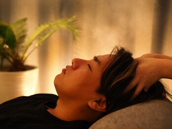 ピーディーエーサロン(PDA salon)の写真/本町徒歩3分！究極の癒やされヘッドスパで辛い眼精疲労や頭のコリを解消！血行促進で抜け毛ケアも◎
