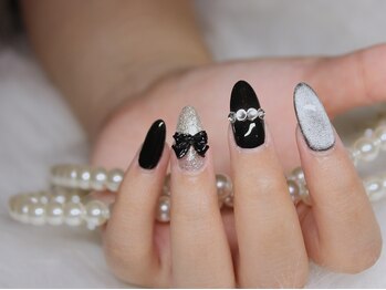 クローネイル ジジ(CLOW NAIL -zizi-)の写真/低価格で流行ネイルを楽しみたいならZIZIがお得☆コース色々で予算に合った定額メニューが見つかる★