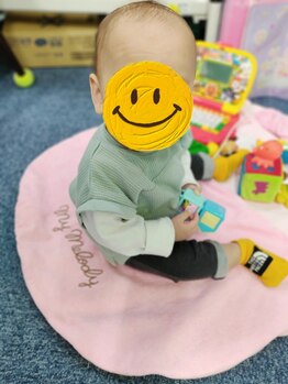 かおりビューティサロン/ママさんと一緒に来院のお子さま