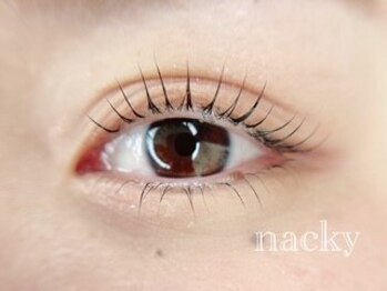 ナッキー(nacky)の写真/一人一人の目元やお顔のバランスをみて似合うパーマデザインをご提案◎お客様の理想のお目元へ♪