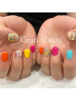 クアトログランシュ 青葉台(QUATRO×GranCieux)/カラフルネイル