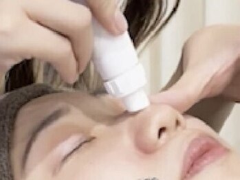 オルメント 天満 南森町店(ORL’MENT)の写真/新登場【毛穴+美顔コース】ハイドラ+プラズマ+RF.EMSで美顔¥10,000→¥5000!!毛穴集中洗浄コースもあり◎