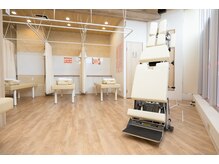 福工大前リハキュア鍼灸整骨院の雰囲気（トムソンベッドで骨盤矯正を☆）