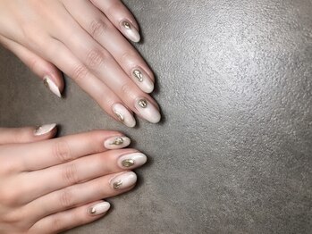 ニュアンスネイル