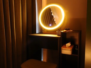 ヘッドリー(head lee)/ドレッサー完備♪