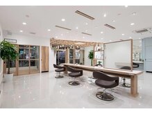 アース コアフュールボーテ 佐倉店(EARTH coiffure beaute)の雰囲気（アイ・エステと共にヘアーメニューがその場で出来るので無駄なし）