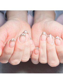 リュクネイル 拝島店(RyukuNail)/キラキラ上品フレンチネイル
