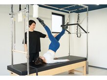 ウル(ulu)/ピラティスマシン　美しい身体に