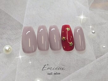 エミュー(Emieux)/星ネイル