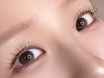 フリック 京都河原町店(FLICK)の写真/≪河原町駅すぐ≫ナチュラルな仕上りのまつげパーマ【パーマ(コーティング付き)¥4500】毛先までカール♪