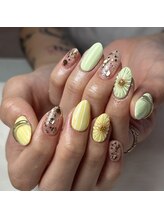 ライフ セカンド(LIFE2nd)/ひまわりネイル