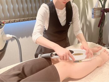 サロンドフェイス(Salon de Faith)の写真/もう自己処理は必要ない？！サロンドフェイス大人気のジェルなし最新脱毛で夏直前&夏本番のムダ毛ケアを♪