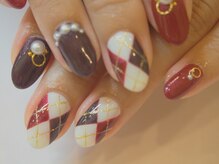 アールローズ(R-rose)/アーガイルチェックネイル