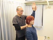 整体カルフ/巻き肩の検査