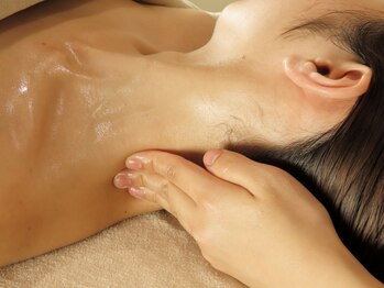 ケイ ティ レディースの写真/こだわりのアロマで癒されて♪豊かな匂いに包まれながら凝り固まったヘッドを集中ケア◎選べる部位別OK★