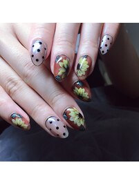 夏　ひまわりネイル