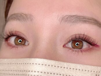 フリルアイビューティー 吉野店(Frill Eye Beauty)の写真/【この夏にぜひ！LEDマツエク】360度どこから見ても美しい目元が続く◇体験しやすいお試し価格あり◎