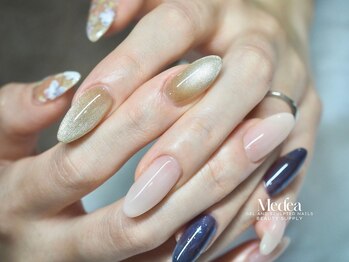ミーディア(Medea)/ニュアンスオーロラフラワー