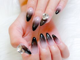 黒グラデ×Vカット