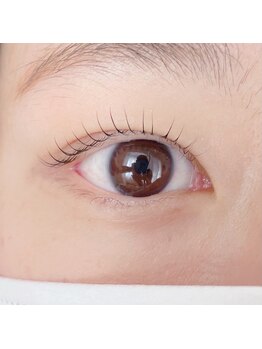 ブリーズ(Breathe)/豊富なメニューから理想の目元へ