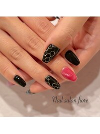 真っ黒！カッコイイ推し活ネイル