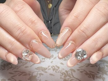 〈マグネットフレンチネイル〉