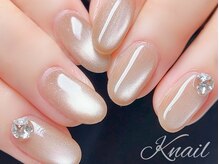 ケイネイル(Knail)の雰囲気（トレンドの水光マグで透明感を指先に…ビジューで輝きを添えて）