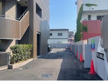 イロカ(Iroka)/駐車場《入り口》