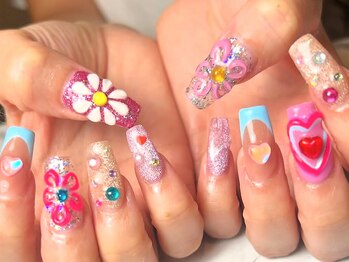 アムール 川崎店(amour)の写真/【お爪の悩みに合わせて長さだしの技法をご提案★】爪にコンプレックスがある方も是非ご相談ください♪