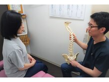 肩こり腰痛センター お茶の水/施術風景★身体の状態説明