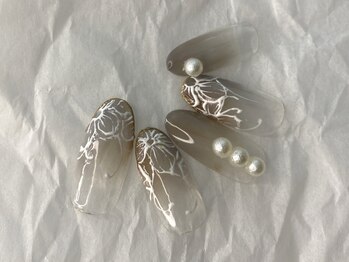 ビューティーサロン ハル(beauty salon haru)/【線画ホワイトフラワー】