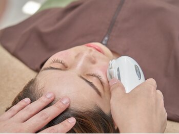 フラット(flat)/セルキュアフェイシャル