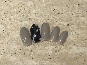 ネイルアンドアイラッシュサロン ミッタ(Mitta)/¥6600-