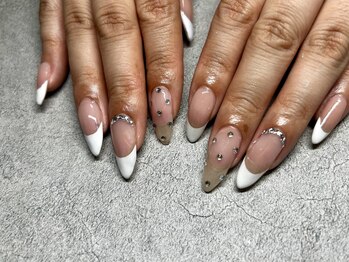 ネイルアンドアイラッシュ シヴァ(Siva)/パフェジェル付け放題