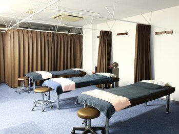 親指リラクゼーション/２名まで同時施術も可能です