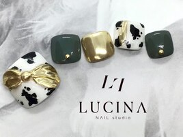 W-872　牛柄ミラーリボンネイル