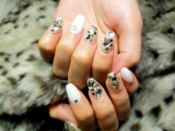 シュガーネイル(sugar nail)/ストーン埋め尽くしネイル