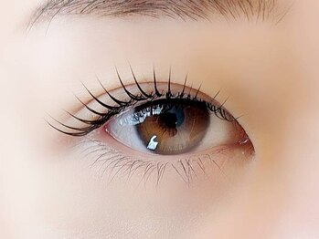 エクセレントアイラッシュ 福岡店(EXCELLENT eyelash)の写真/合格率18％の『まつげの達人』在籍サロン☆大人気韓国束感まつげになれる！まつげパーマ上下で目元の印象UP