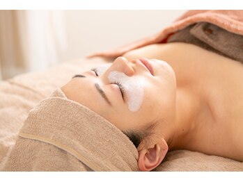 アイケアー(EYE CARE)/リッチな目元パックは特別