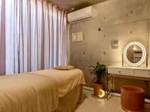 北欧テイストの静かな個室で、心までゆるむ時間