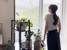 Meguri【めぐり】の雰囲気（そろそろかな？とご予約のお客様を窓から見てます（*^_^*））